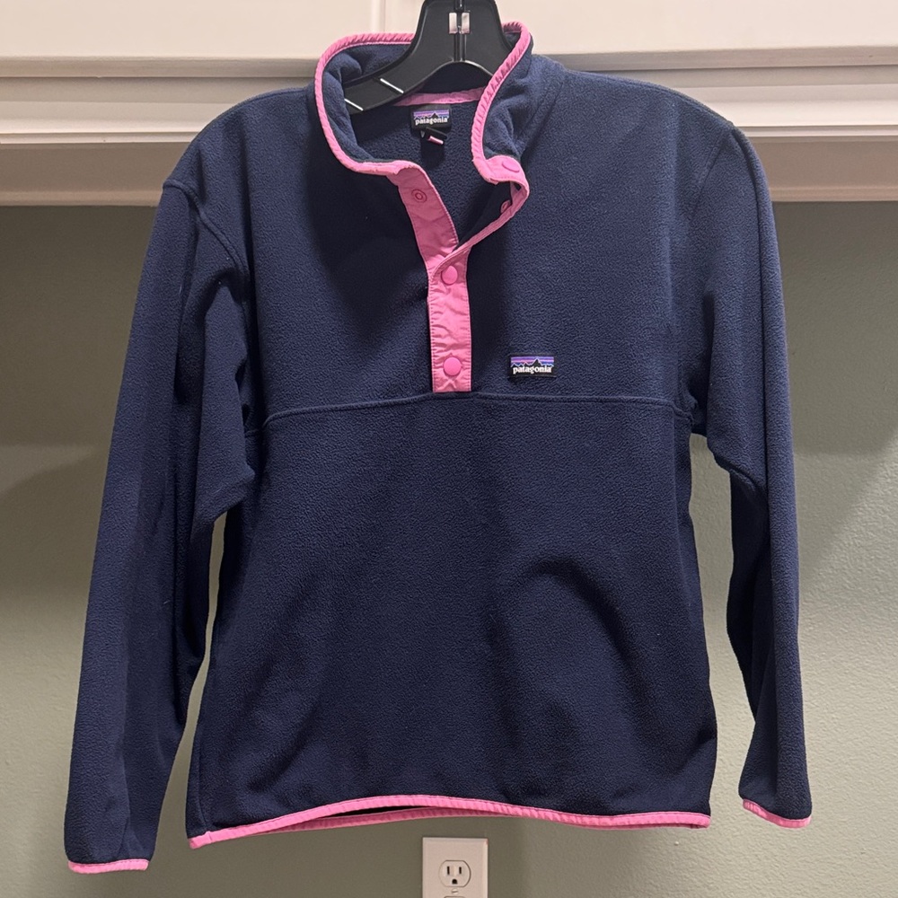 Patagonia youth Navy and Pink Fleece Pullover